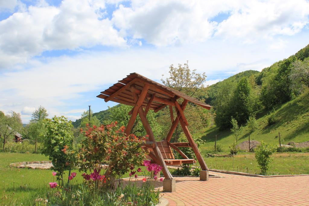 Svit Sontsya Tur'ya Polyana Extérieur photo